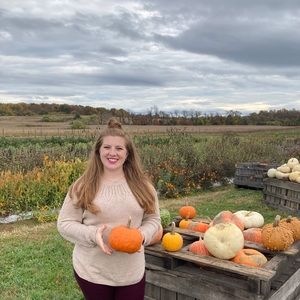 Meet your Posher, Carla